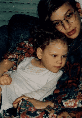 Malki with her sister Haya-Elisheva, March 1997